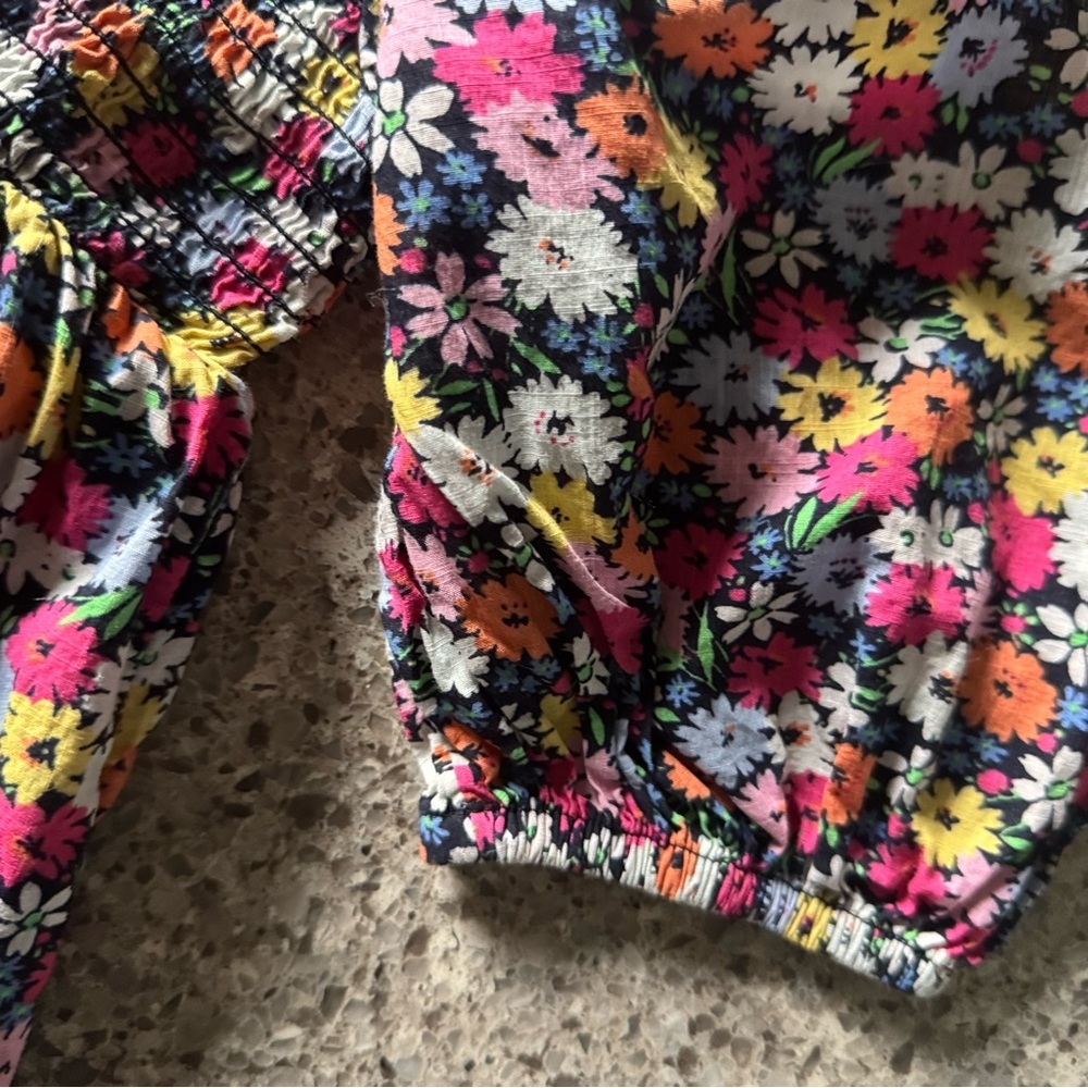 GAP Girl's Floral Smocked Dress - Size XS ⭐🌸 - Picture 8 of 9